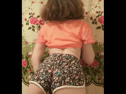 ❤️ Seksikas noor beib strippib oma pükse kaamera ees ära ❤️ Koduporno at us ﹏